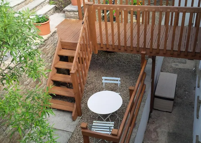 6 Riverdale * Leyburn